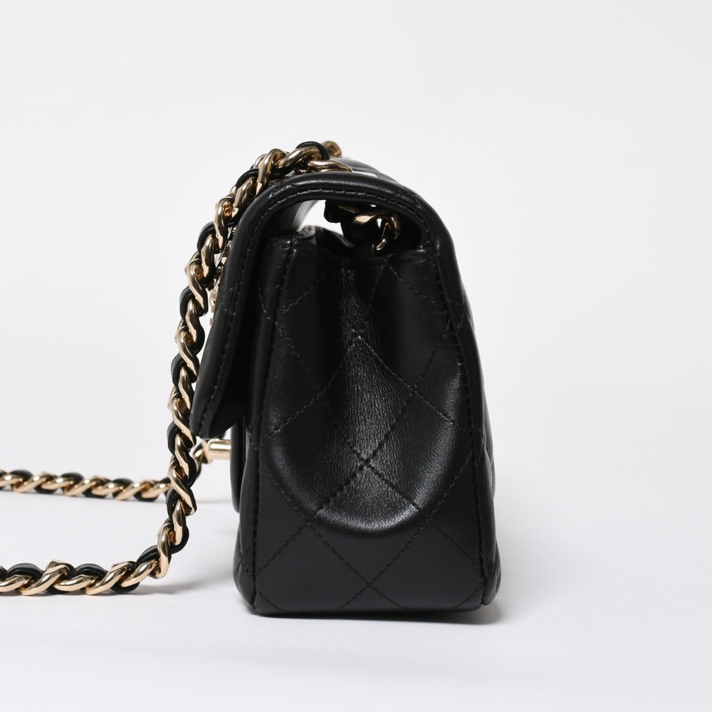 Very Good Condition CHANEL Mini Matelasse 20 S Flap S Chain Shoulder Bag AS2326 30s Coco Mark Lambskin Black Used 4a008337