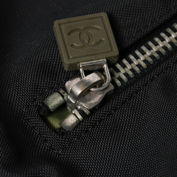 極美品 CHANEL シャネル スポーツライン ショルダーバッグ ココマーク 刺繍 ブラック カーキ グリーン 10番台 中古 4a008346
