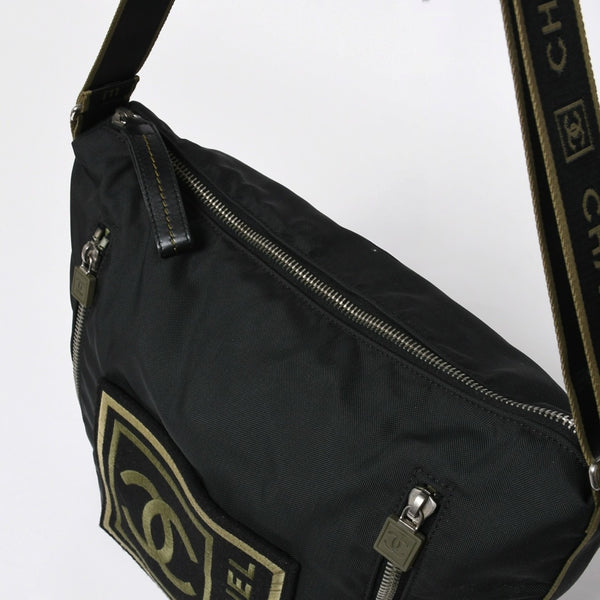 極美品 CHANEL シャネル スポーツライン ショルダーバッグ ココマーク 刺繍 ブラック カーキ グリーン 10番台 中古 4a008346