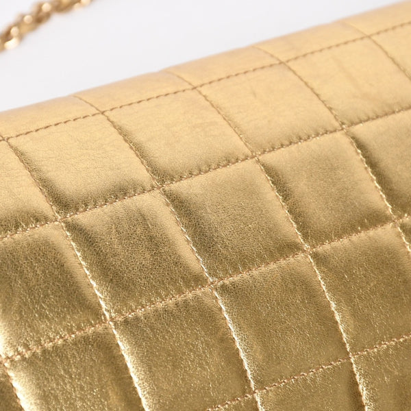 極美品 CHANEL シャネル チョコバー イーストウエスト チェーン ショルダーバッグ ラムスキン ゴールド ゴールド レディース 7番台 中古 4a008323