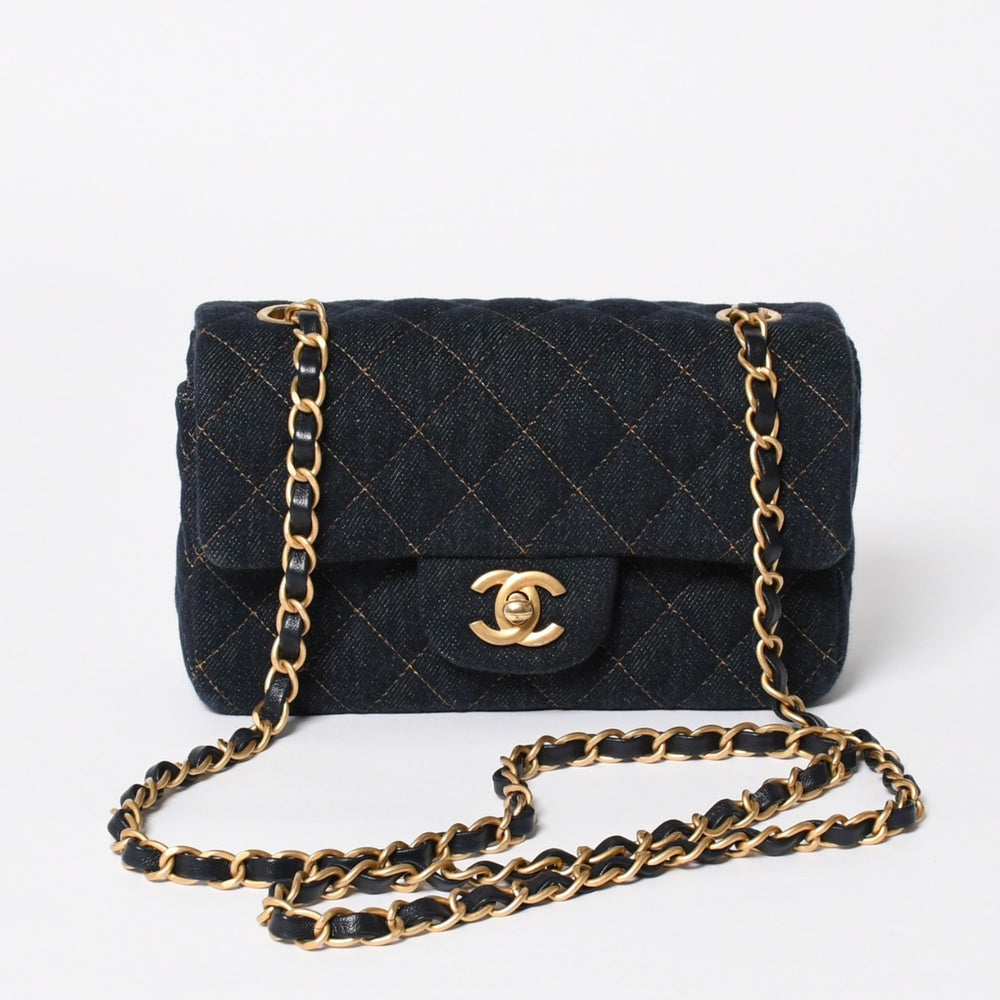 新品同様 CHANEL シャネル ミニマトラッセ20 Sフラップ Sチェーンショルダーバッグ A69900 ランダム番台 ココマーク デニム 中古 4a008875