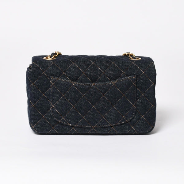 新品同様 CHANEL シャネル ミニマトラッセ20 Sフラップ Sチェーンショルダーバッグ A69900 ランダム番台 ココマーク デニム 中古 4a008875