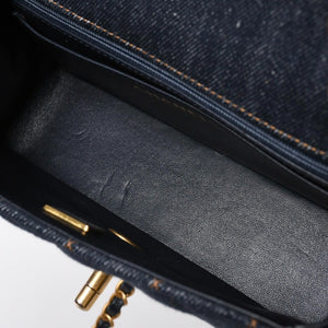 新品同様 CHANEL シャネル ミニマトラッセ20 Sフラップ Sチェーンショルダーバッグ A69900 ランダム番台 ココマーク デニム 中古 4a008875