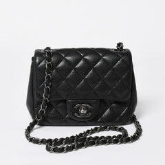 CHANEL Mini Matelasse Chain Shoulder Bag 17cm Caviar Skin Black Silver Hardware No. 21 Good Condition Used 4a008372