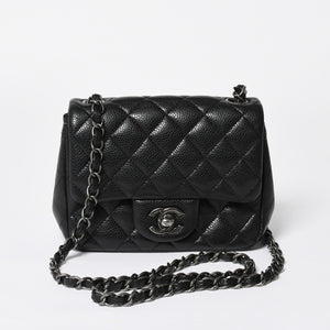 CHANEL Mini Matelasse Chain Shoulder Bag 17cm Caviar Skin Black Silver Hardware No. 21 Good Condition Used 4a008372