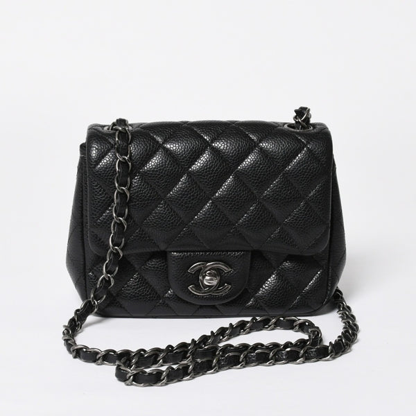 CHANEL Mini Matelasse Chain Shoulder Bag 17cm Caviar Skin Black Silver Hardware No. 21 Good Condition Used 4a008372