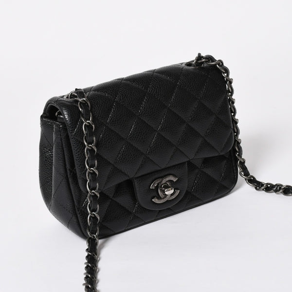 CHANEL Mini Matelasse Chain Shoulder Bag 17cm Caviar Skin Black Silver Hardware No. 21 Good Condition Used 4a008372
