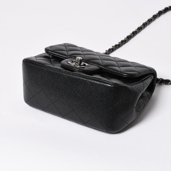 CHANEL Mini Matelasse Chain Shoulder Bag 17cm Caviar Skin Black Silver Hardware No. 21 Good Condition Used 4a008372