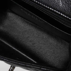CHANEL Mini Matelasse Chain Shoulder Bag 17cm Caviar Skin Black Silver Hardware No. 21 Good Condition Used 4a008372