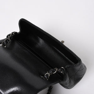 CHANEL Mini Matelasse Chain Shoulder Bag 17cm Caviar Skin Black Silver Hardware No. 21 Good Condition Used 4a008372