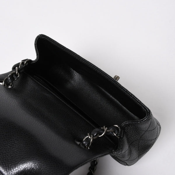 CHANEL Mini Matelasse Chain Shoulder Bag 17cm Caviar Skin Black Silver Hardware No. 21 Good Condition Used 4a008372
