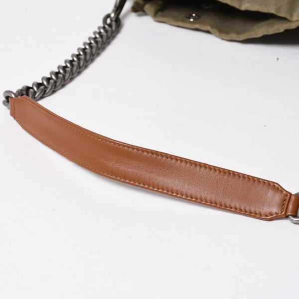 極美品 CHANEL シャネル クルーズライン LA HABANA ハバナ チェーンワンショルダーバッグ A93674 23番台 スパンコール カーキ 中古 4a008672