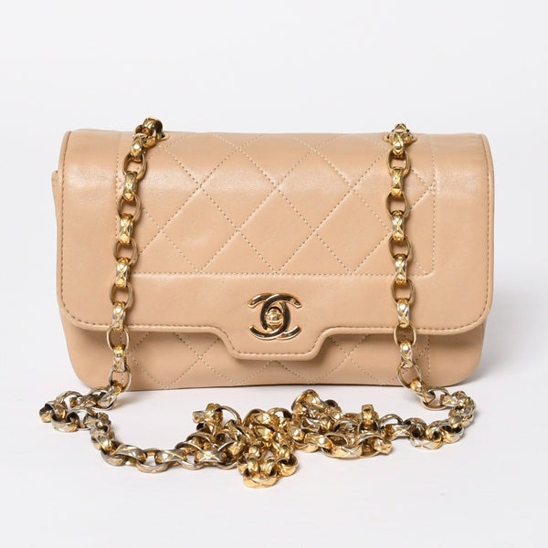 極美品 CHANEL シャネル Sフラップ Sチェーンショルダーバッグ 1番台 ココマーク ラムスキン ベージュ ゴールド金具 中古 4a008860