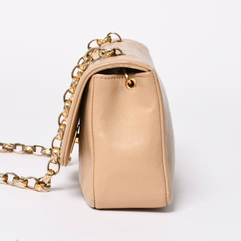 Very Good Condition CHANEL S Flap S Chain Shoulder Bag No. 1 Coco Mark Lambskin Beige Gold Hardware Used 4a008860