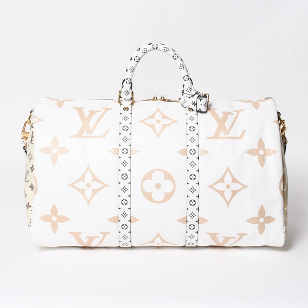 極美品 LOUIS VUITTON ルイヴィトン キーポル バンドリエール50 モノグラムジャイアント M44590 カーキ ホワイト ゴールド金具 中古 4a008898