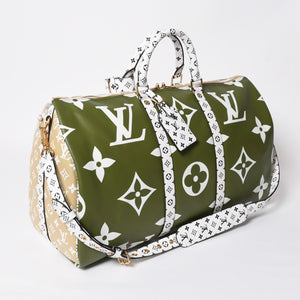 極美品 LOUIS VUITTON ルイヴィトン キーポル バンドリエール50 モノグラムジャイアント M44590 カーキ ホワイト ゴールド金具 中古 4a008898