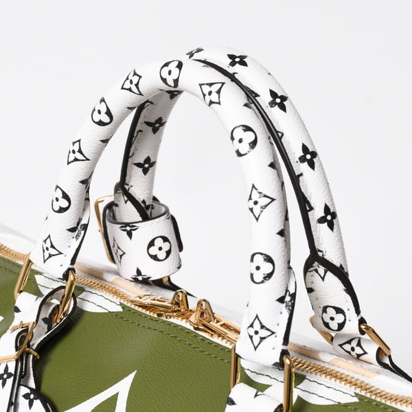 極美品 LOUIS VUITTON ルイヴィトン キーポル バンドリエール50 モノグラムジャイアント M44590 カーキ ホワイト ゴールド金具 中古 4a008898