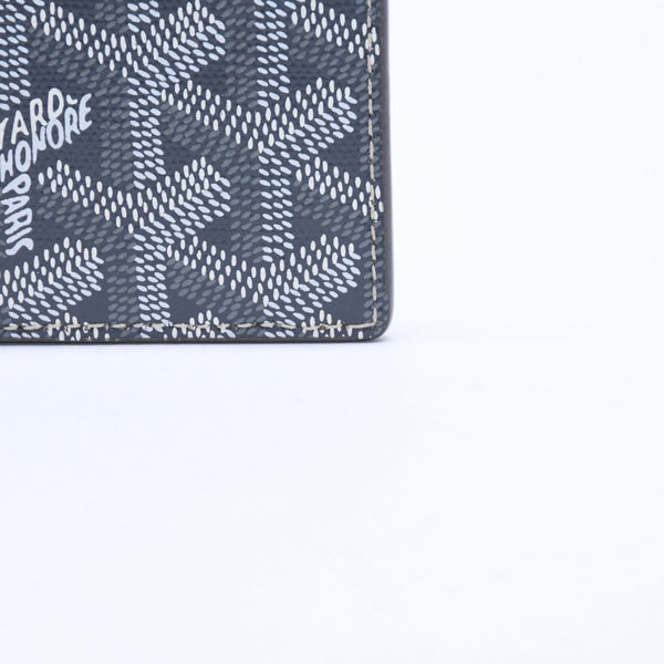極美品 GOYARD ゴヤール サンシュルピス ヘリンボーン カードケース STSULPPMLTY51CL51X グレー PVC レザー 中古 4a008561