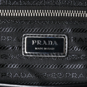 極美品 PRADA プラダ リュック リュックサック バッグ グレー グレージュ シルバー金具 2VZ102 中古 4a008399