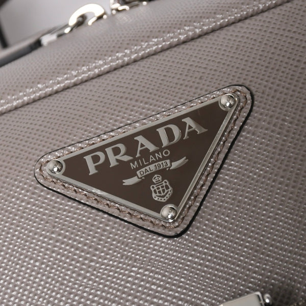 極美品 PRADA プラダ リュック リュックサック バッグ グレー グレージュ シルバー金具 2VZ102 中古 4a008399