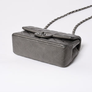極美品 CHANEL シャネル マトラッセ 20 Sフラップ Sチェーンショルダーバッグ ランダム番台 ココマーク ラムスキン シルバー 中古 4a008590