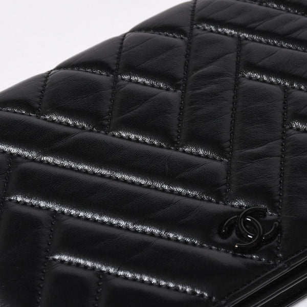 Very Good Condition CHANEL Chevron Chain Wallet 28th Series Coco Mark Shiny Lambskin Black Used 4a008408