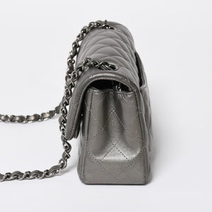 極美品 CHANEL シャネル マトラッセ 20 Sフラップ Sチェーンショルダーバッグ ランダム番台 ココマーク ラムスキン シルバー 中古 4a008590