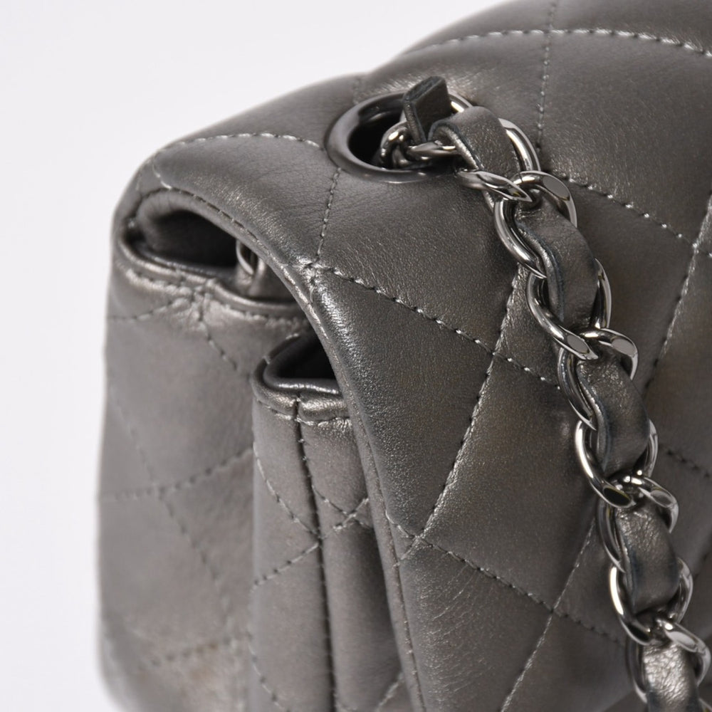 Very Good Condition CHANEL Matelasse 20 S Flap S Chain Shoulder Bag Random Number Coco Mark Lambskin Silver Used 4a008590