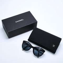 極美品 CHANEL シャネル サングラス アイウェア 0CH5523U サイズ52□20 140 ココマーク グリッター ブラック 中古 4a008413