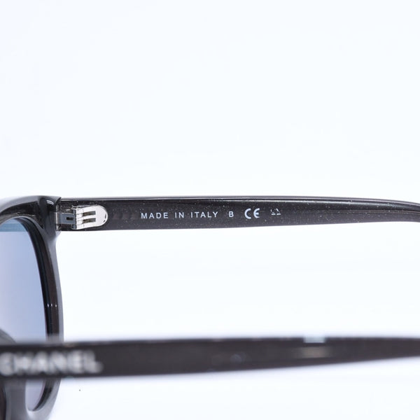 極美品 CHANEL シャネル サングラス アイウェア 0CH5523U サイズ52□20 140 ココマーク グリッター ブラック 中古 4a008413