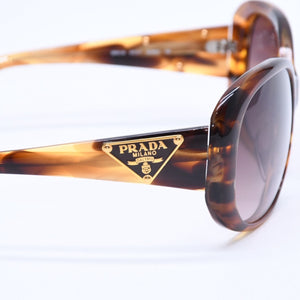 新品同様 PRADA プラダ サングラス SPR11N JAPAN製 プラスチック ブラウン ゴールド金具 中古 4a008517