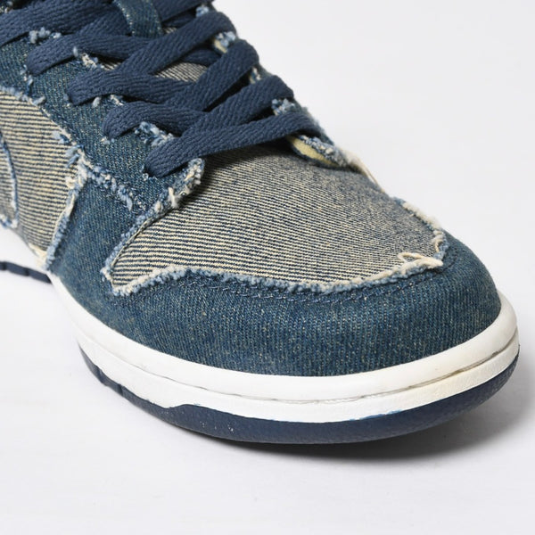 新品同様 ナイキ NIKE 304714-441 DUNK LOW CL DENIM サイズ:27.5cm デニムダンクスニーカー インディゴ調 中古 4a008558