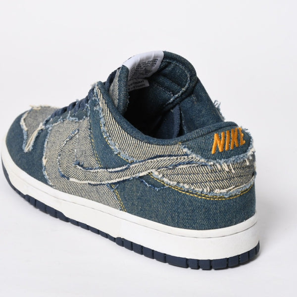新品同様 ナイキ NIKE 304714-441 DUNK LOW CL DENIM サイズ:27.5cm デニムダンクスニーカー インディゴ調 中古 4a008558