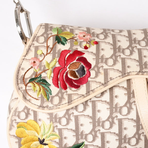 Very Good Condition Christian Dior Saddle Bag Embroidery Galliano Period Floral Pattern White Beige Silver Hardware 01RU 1024 Rare Used 4a009047