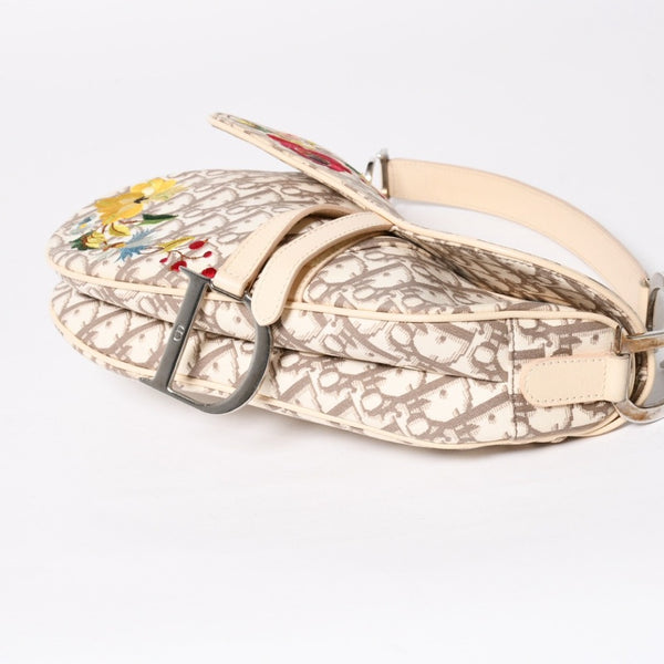 Very Good Condition Christian Dior Saddle Bag Embroidery Galliano Period Floral Pattern White Beige Silver Hardware 01RU 1024 Rare Used 4a009047