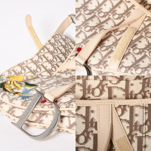 Very Good Condition Christian Dior Saddle Bag Embroidery Galliano Period Floral Pattern White Beige Silver Hardware 01RU 1024 Rare Used 4a009047