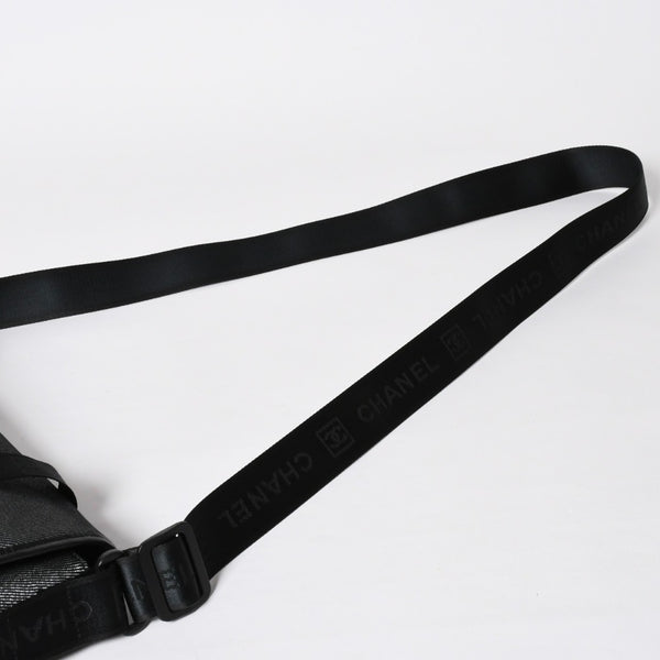 Very Good Condition CHANEL CHANEL Sports Line Messenger Bag No. 10 Coco Mark Glitter Canvas Black Used 4a009046