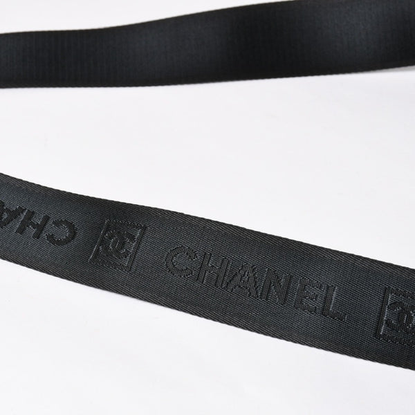 Very Good Condition CHANEL CHANEL Sports Line Messenger Bag No. 10 Coco Mark Glitter Canvas Black Used 4a009046