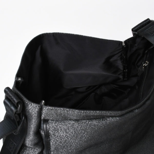 Very Good Condition CHANEL CHANEL Sports Line Messenger Bag No. 10 Coco Mark Glitter Canvas Black Used 4a009046