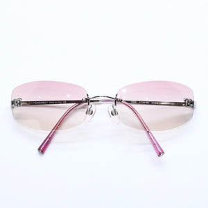 極美品 CHANEL シャネル リムレス サングラス アイウェア 4002 c.124/58 サイズ57□19 130 ココマーク ピンク 中古 4a008488