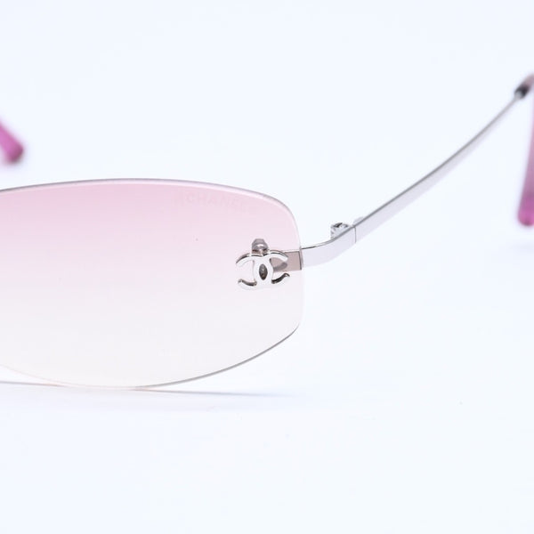 極美品 CHANEL シャネル リムレス サングラス アイウェア 4002 c.124/58 サイズ57□19 130 ココマーク ピンク 中古 4a008488