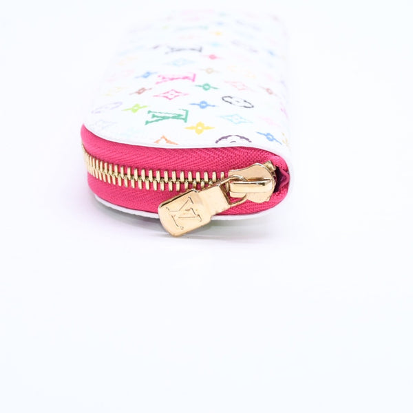 新品同様 LOUIS VUITTON ルイヴィトン LV × TM ペンシルポーチシャーロット GI1303 ホワイト マルチカラー 中古 4a008379