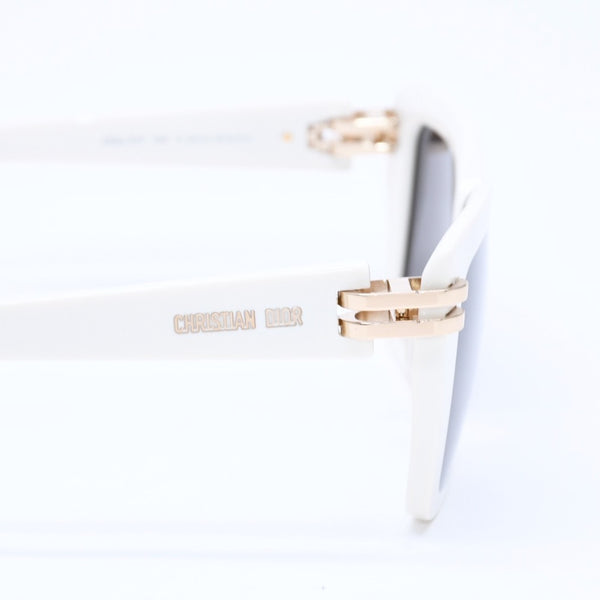 Mint condition CHRISTIAN DIOR sunglasses WH S1F 95A0 Ivory Size 56◻13 Gold hardware, pre-owned, item number 4a008533