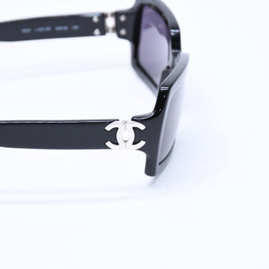 CHANEL シャネル サングラス アイウェア 5031 c.501/91 サイズ52□18 130 ココマーク ブラック 美品 中古 4a008437