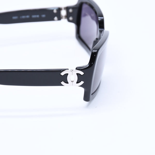 CHANEL シャネル サングラス アイウェア 5031 c.501/91 サイズ52□18 130 ココマーク ブラック 美品 中古 4a008437