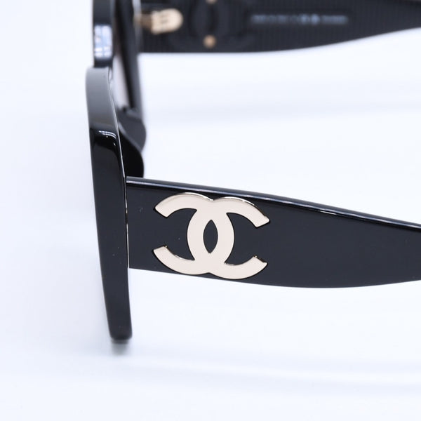 極美品 CHANEL シャネル サングラス ココマーク 5494-A イタリア製 アセテート ブラック ゴールド金具 サイズ53□18 140 中古 4a008508