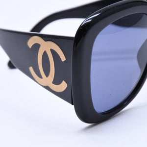 CHANEL シャネル サングラス アイウェア 05254 94305 ココマーク ブラック ゴールド プラスチック 美品 中古 4a008509