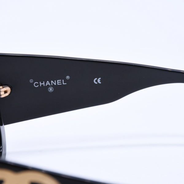 CHANEL シャネル サングラス アイウェア 05254 94305 ココマーク ブラック ゴールド プラスチック 美品 中古 4a008509
