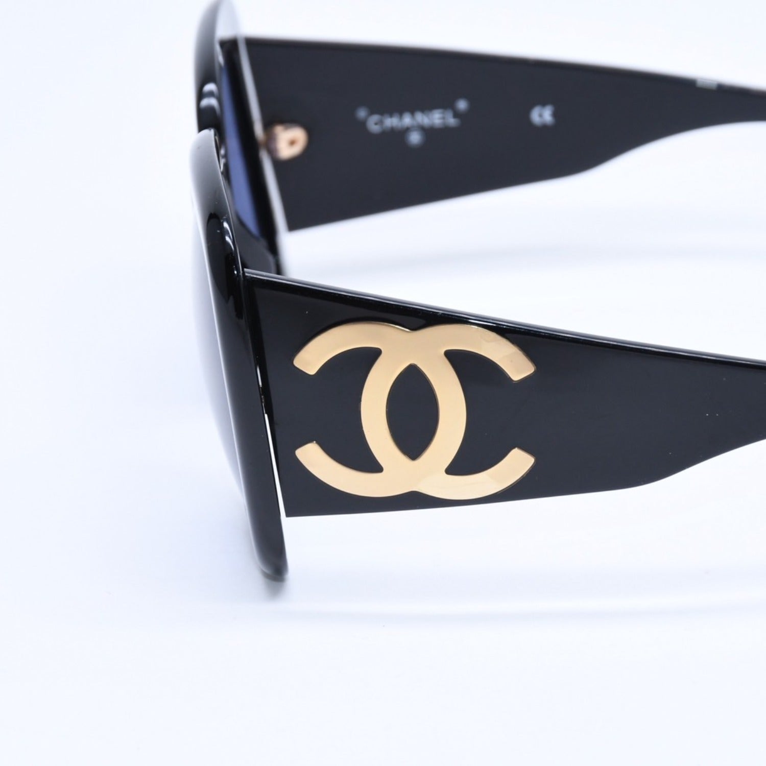 美品 CHANEL sunglasses Coco gold 94305 y2k CHANEL Sunglasses Eyewear 05254 94305 Coco Mark Black Gold Plastic