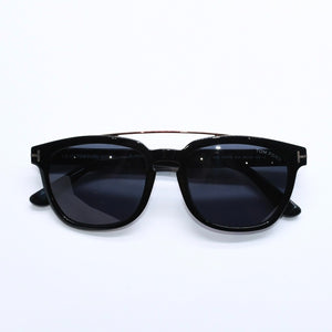 TOM FORD トムフォード Sunglasses サングラス アイウェア TF516 01A サイズ54◻︎19 145 ブラック ゴールド金具 美品 中古 4a008498